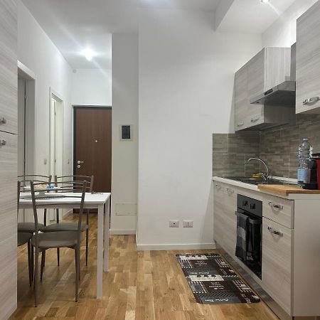 Vt Home - Appartamento Milano Zona Navigli Ngoại thất bức ảnh