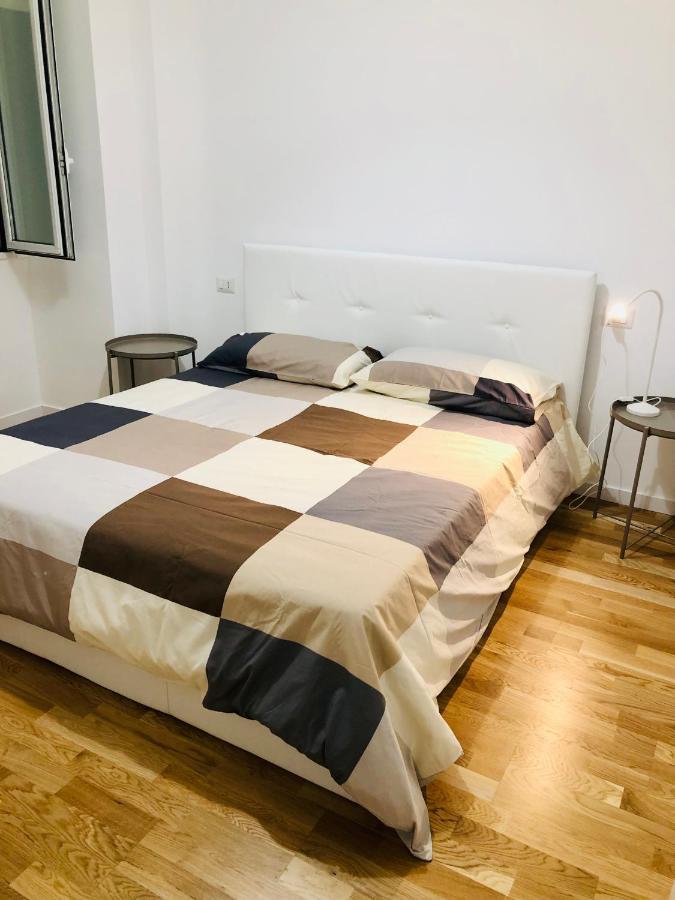 Vt Home - Appartamento Milano Zona Navigli Ngoại thất bức ảnh